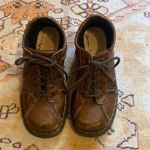 Doctor martens vintage lace up shoes
